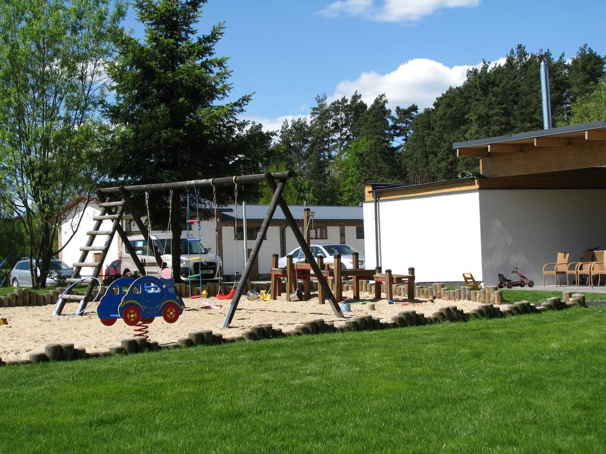 Rezydencja Nad Jeziorem Pestkownica Exterior foto